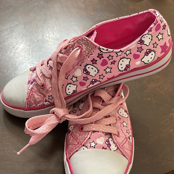 Hello Kitty Glitter Sneakers Size 3 Youth Girls - Picture 11 of 11